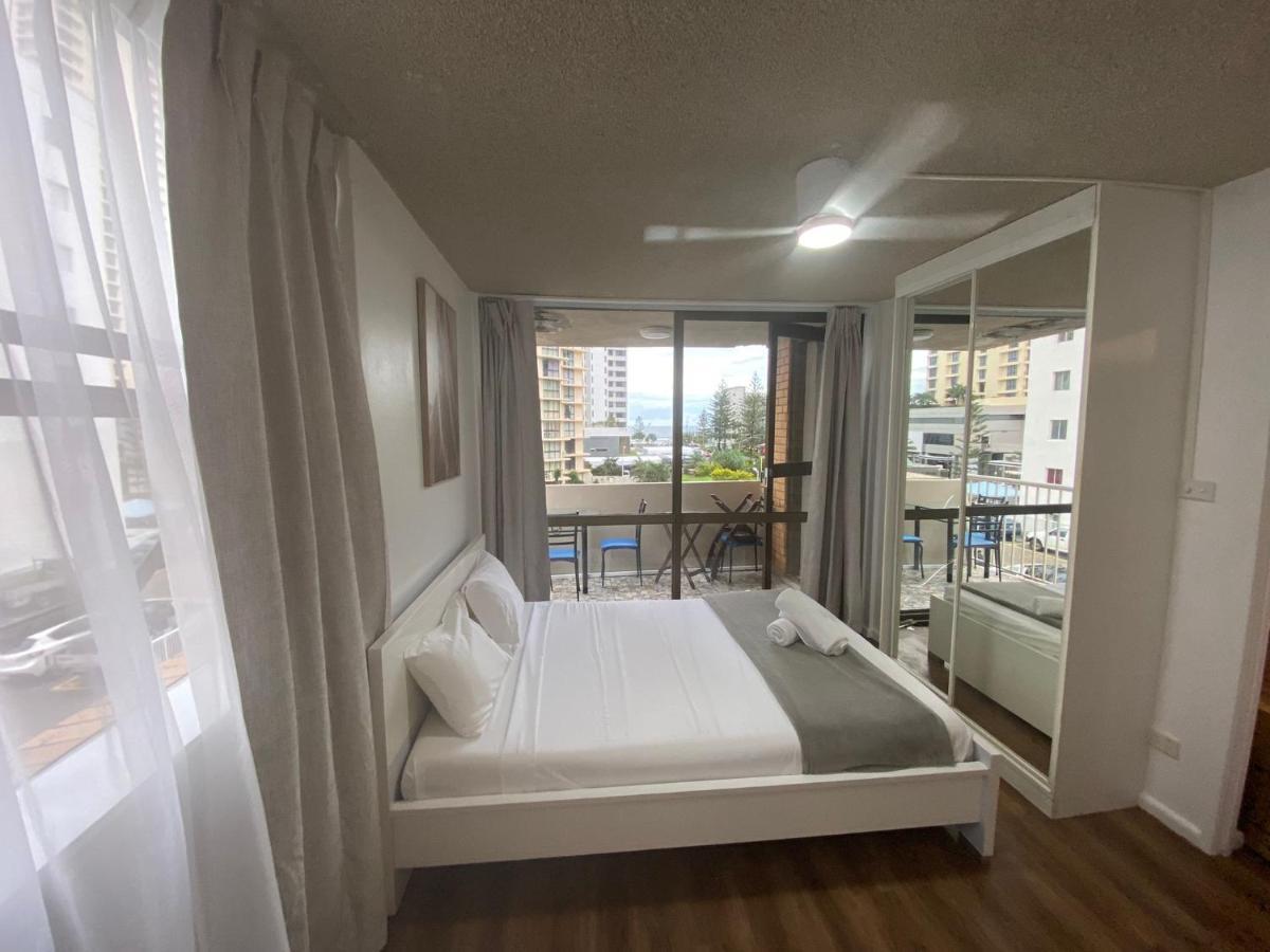 Surfers Holiday Apartments Gold Coast Bagian luar foto