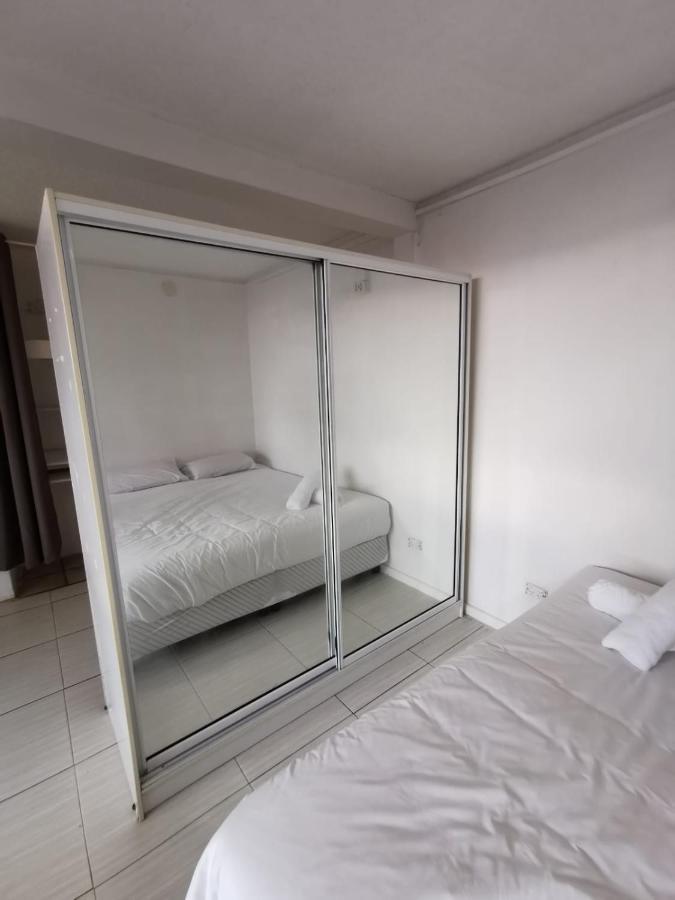 Surfers Holiday Apartments Gold Coast Bagian luar foto