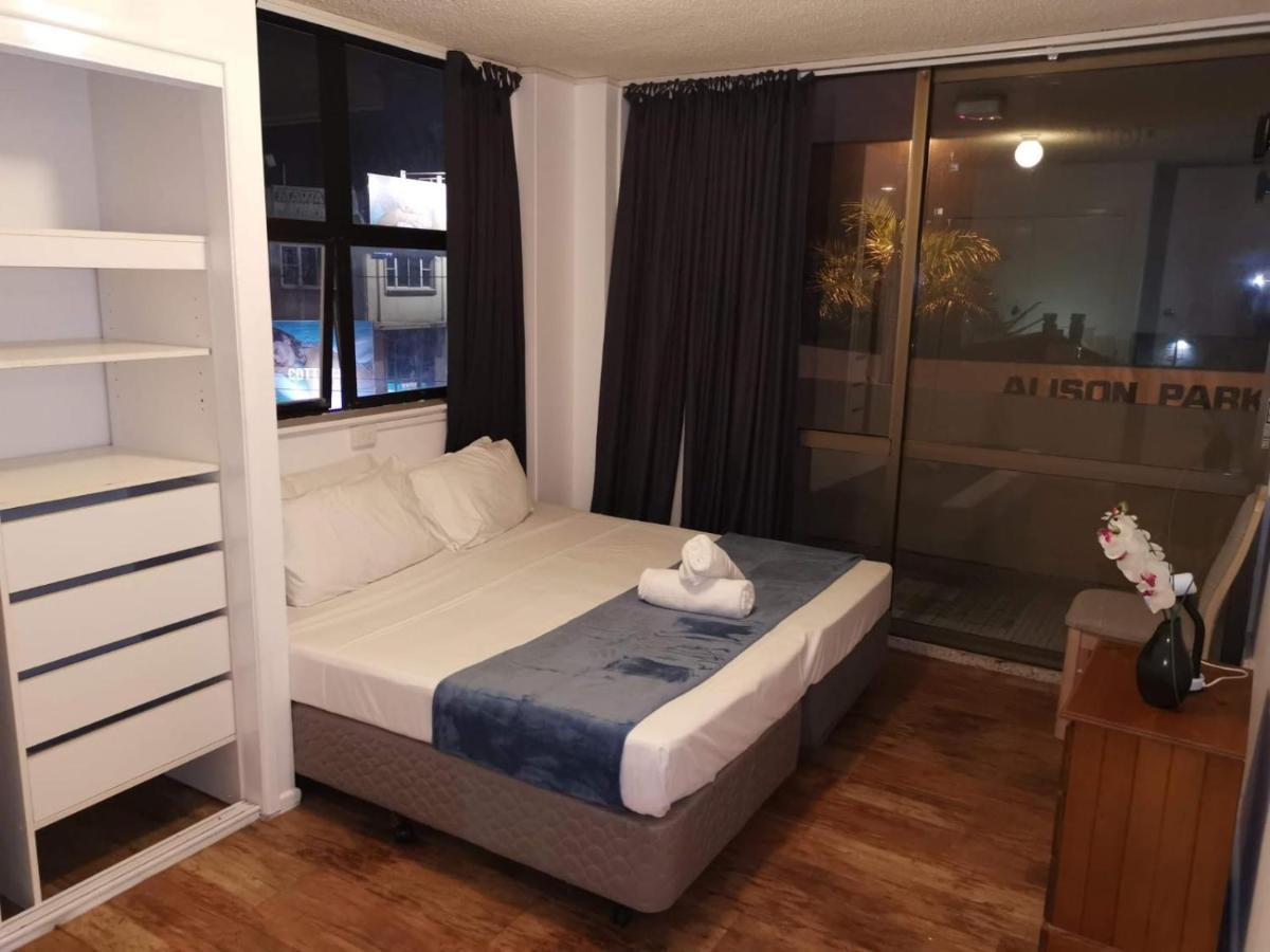Surfers Holiday Apartments Gold Coast Bagian luar foto